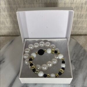 Elegant Pearl and Black Beaded Bracelet Set